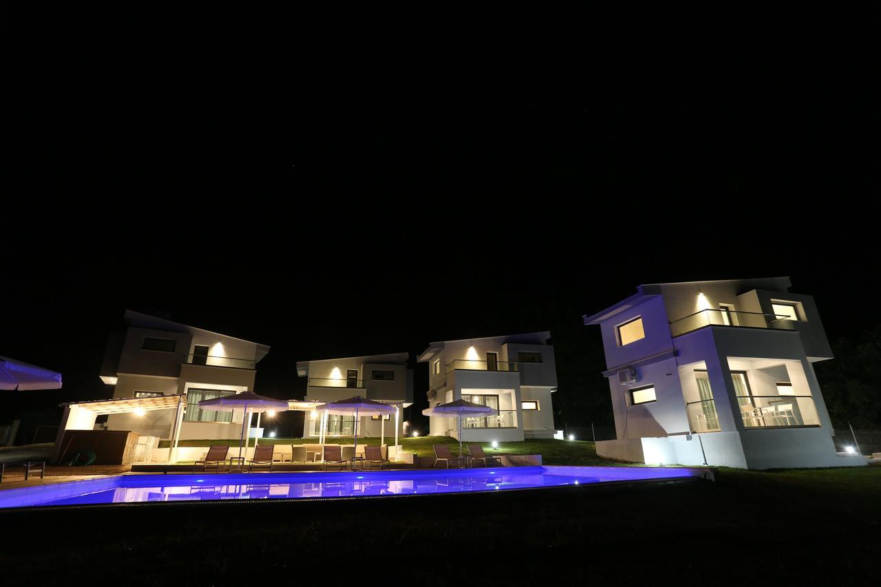 Blue Avenue Aparthotel ปัลลูรี ภายนอก รูปภาพ
