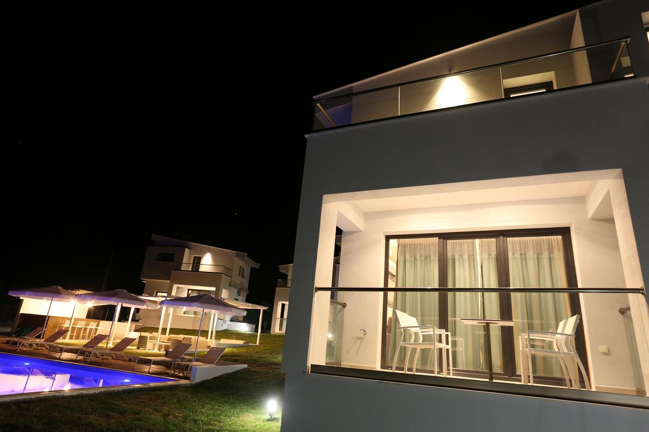 Blue Avenue Aparthotel ปัลลูรี ภายนอก รูปภาพ